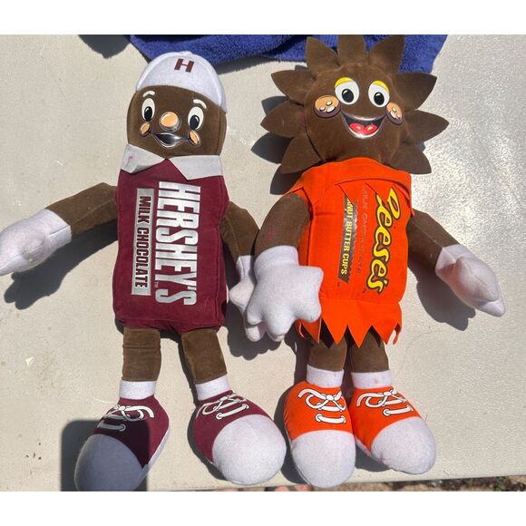 HERSHEY WORLD Reese’s plush stuffed toy doll souvenir. *up - Picture 1 of 1